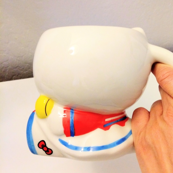 Hello Kitty Mug - Picture 3 of 5